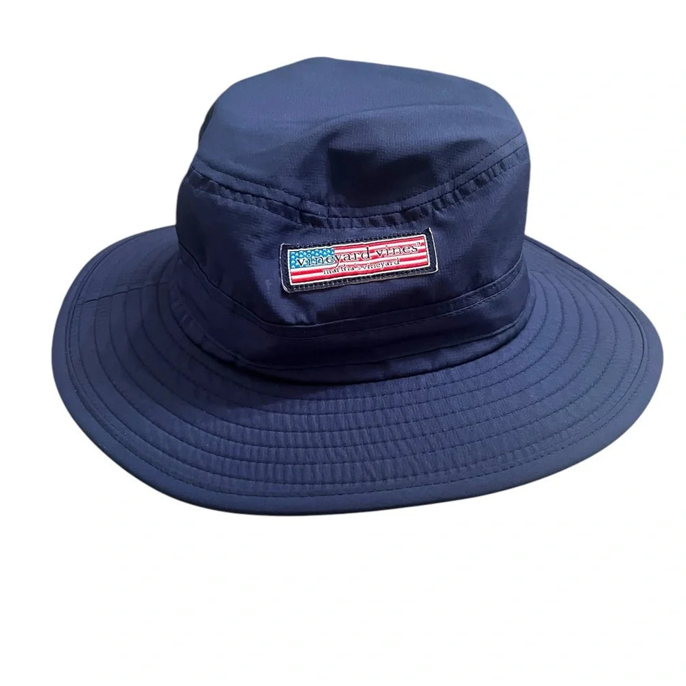 Vineyard Vines Flag Logo Box Performance Sun Hat